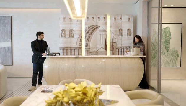 Dining & Bar