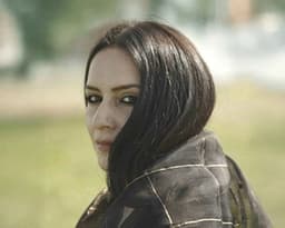 Zoya Khan