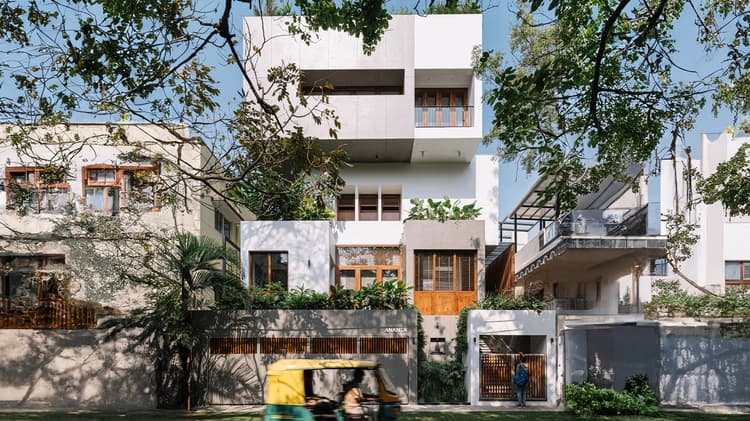House of the Hanging Gardens