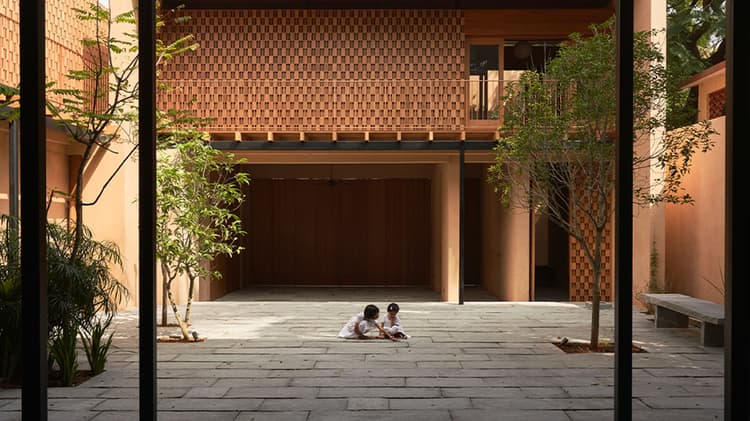 Courtyard House
