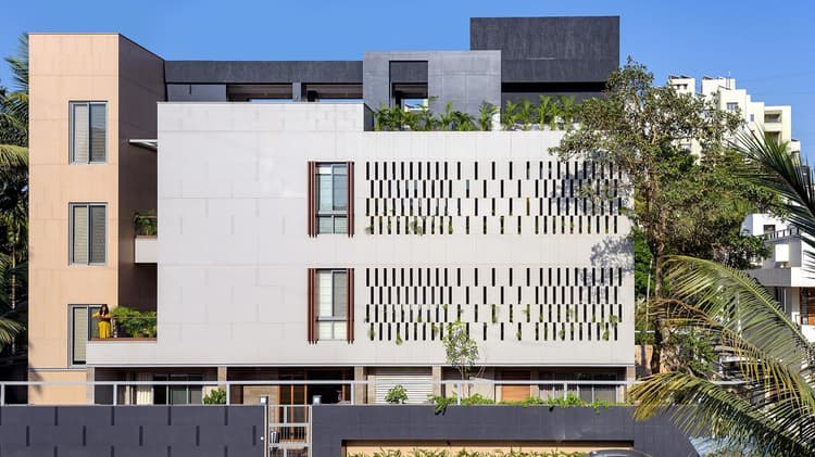 Cutting Edge House