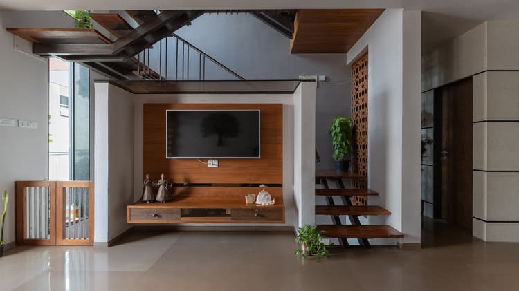 Dhyan House