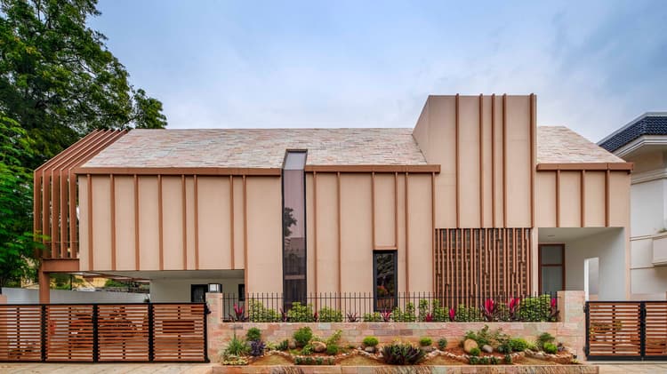 House of No Bricks