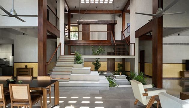 Dancing Courtyard