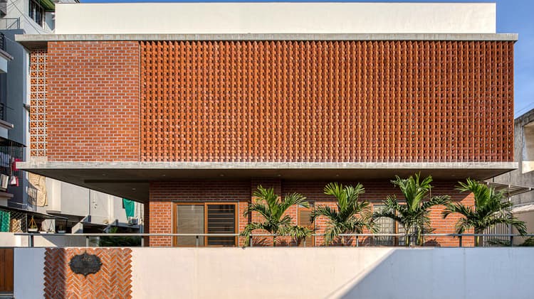 Brick Screen House