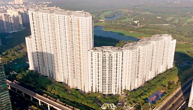 The Curve at DLF Camellias