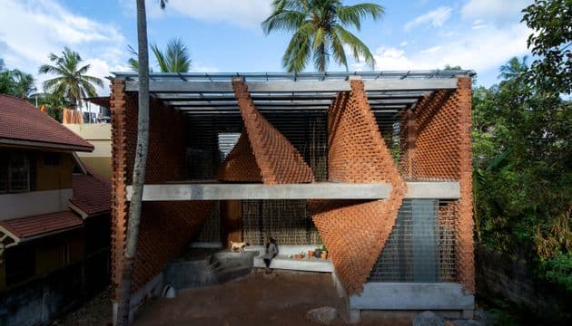 Pirouette House