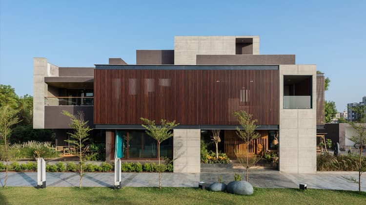 Screen House