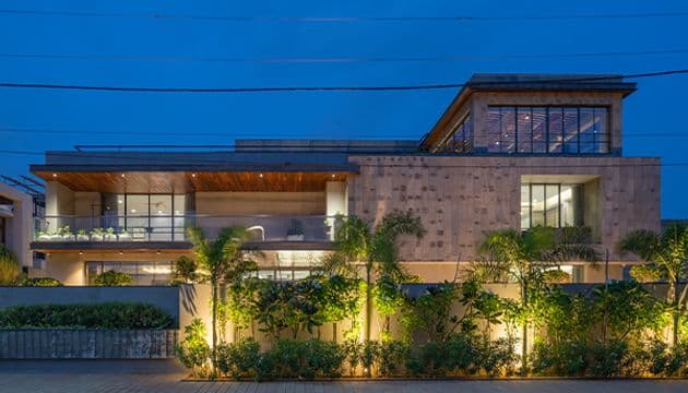 Contemporary Oasis