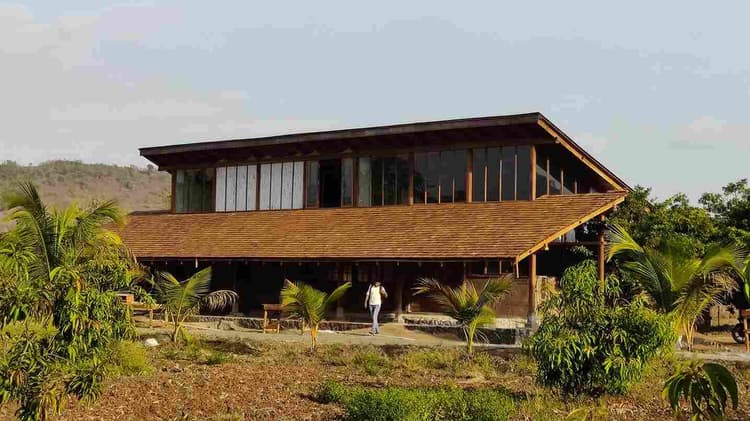 Pali House