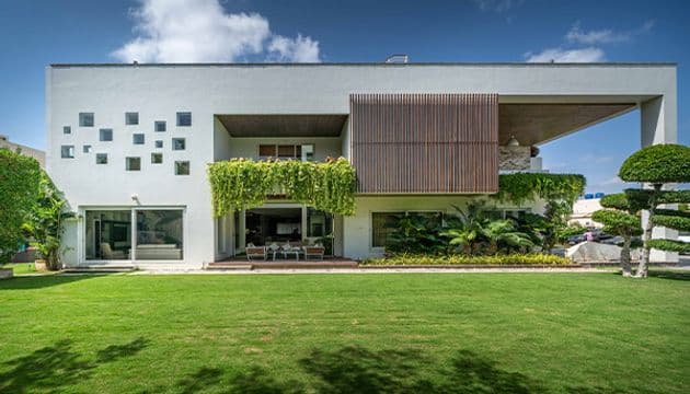 RR Residence