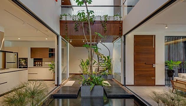 Belaku House