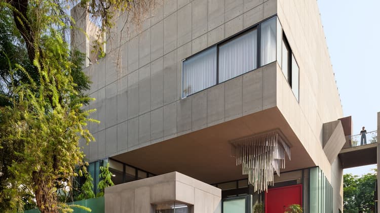 Hanging Residence