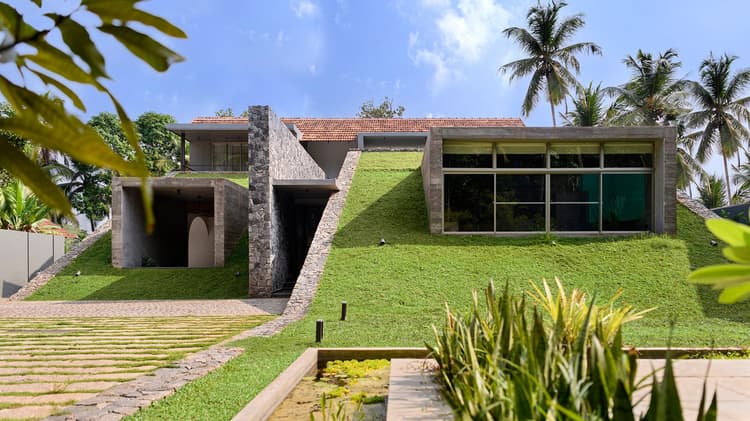 Hidden House 