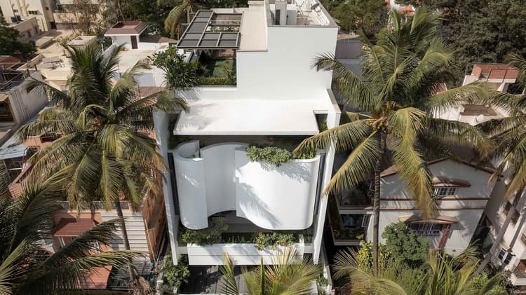 Whispering Curves House