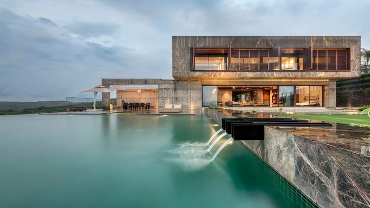 Shift House