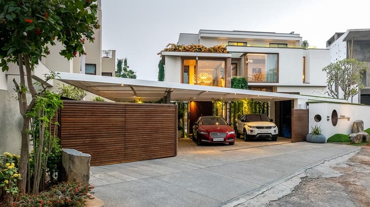 NR House