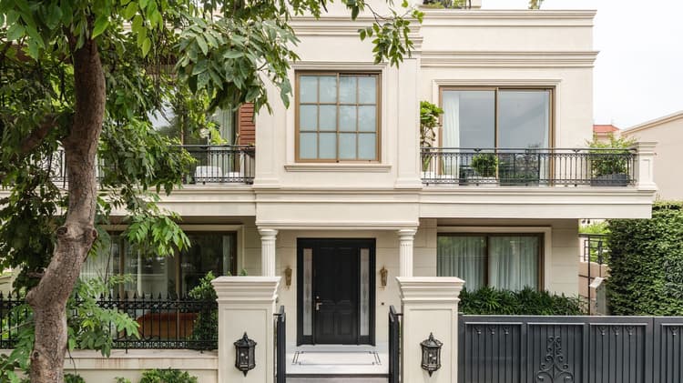 Open Green Villa