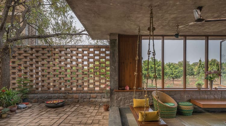 House In The Farm