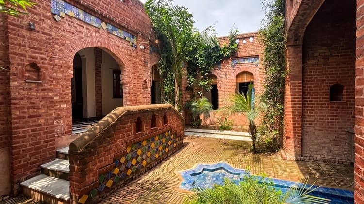 Pipal Haveli