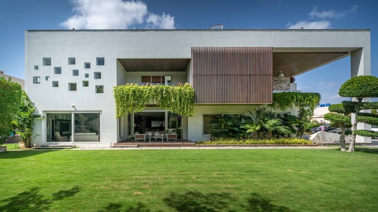 RR Residence