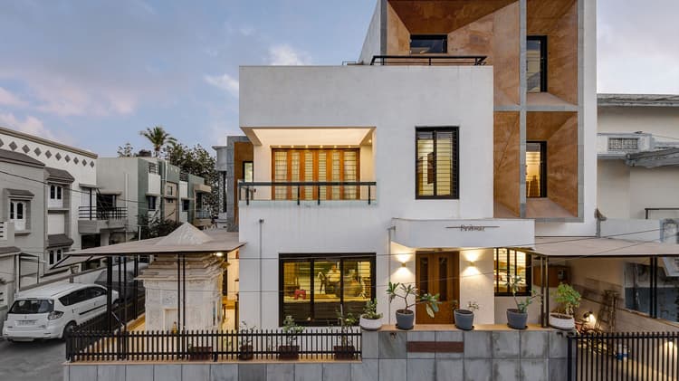 Cube 3 House