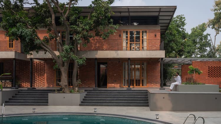 The Gorakhpur Farmhouse