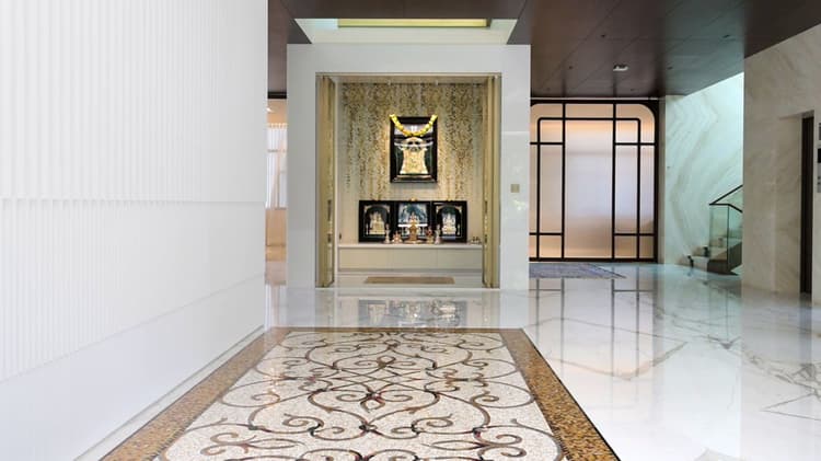 The Lux Casa