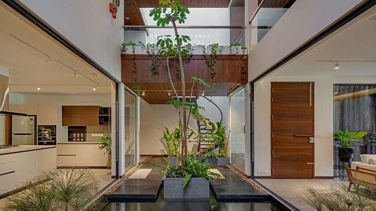 Belaku House