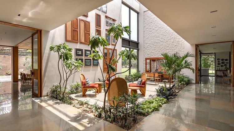 Evert House