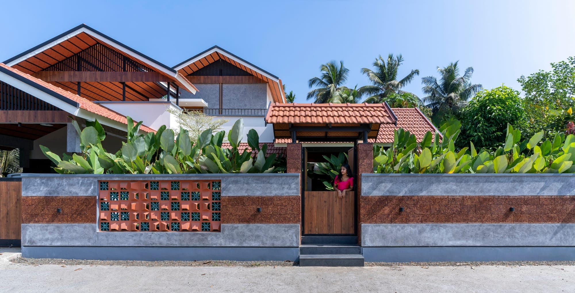 Inside A Thrissur Home Where Stone, Wood And Terracotta Swaddle Nature