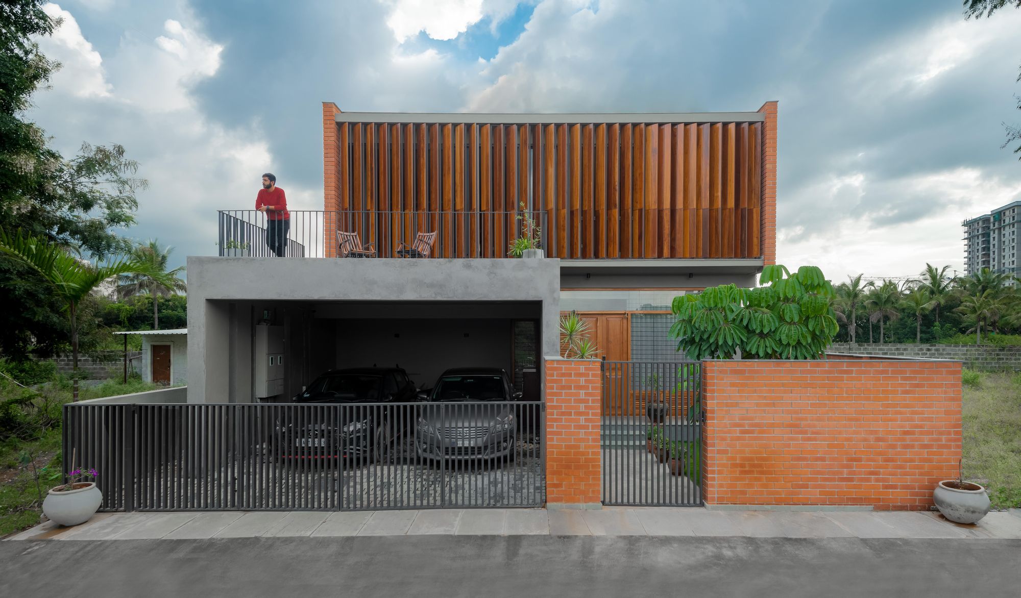 Infused With Light And Nature, This House In Bengaluru Merges South Indian and Punjabi Cultures Into One