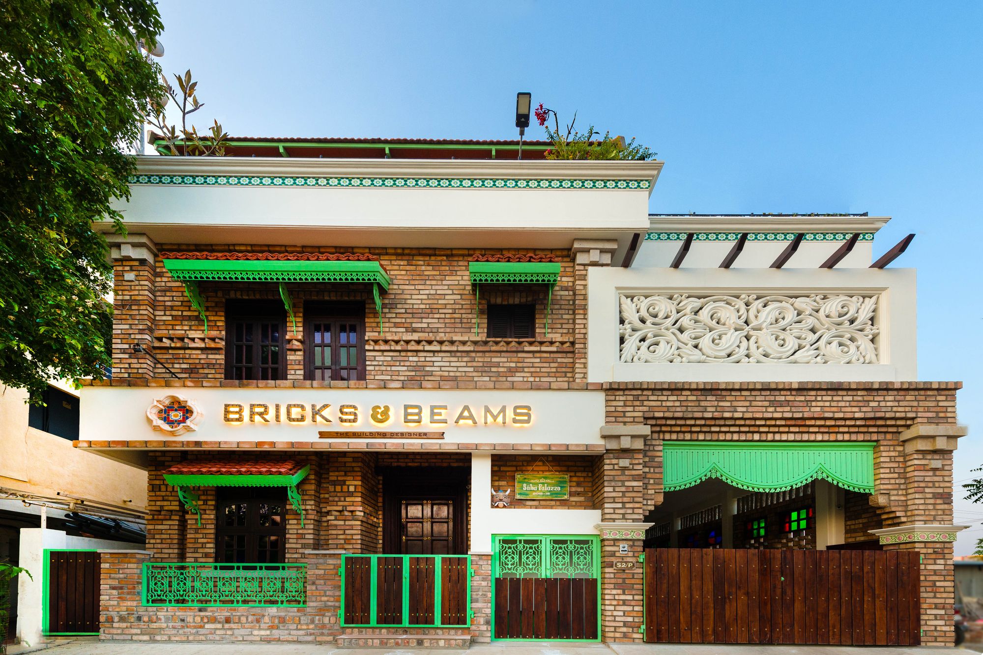 Deco Illam: Where Antiques Meet Modern Design in a Tamil Nadu Home