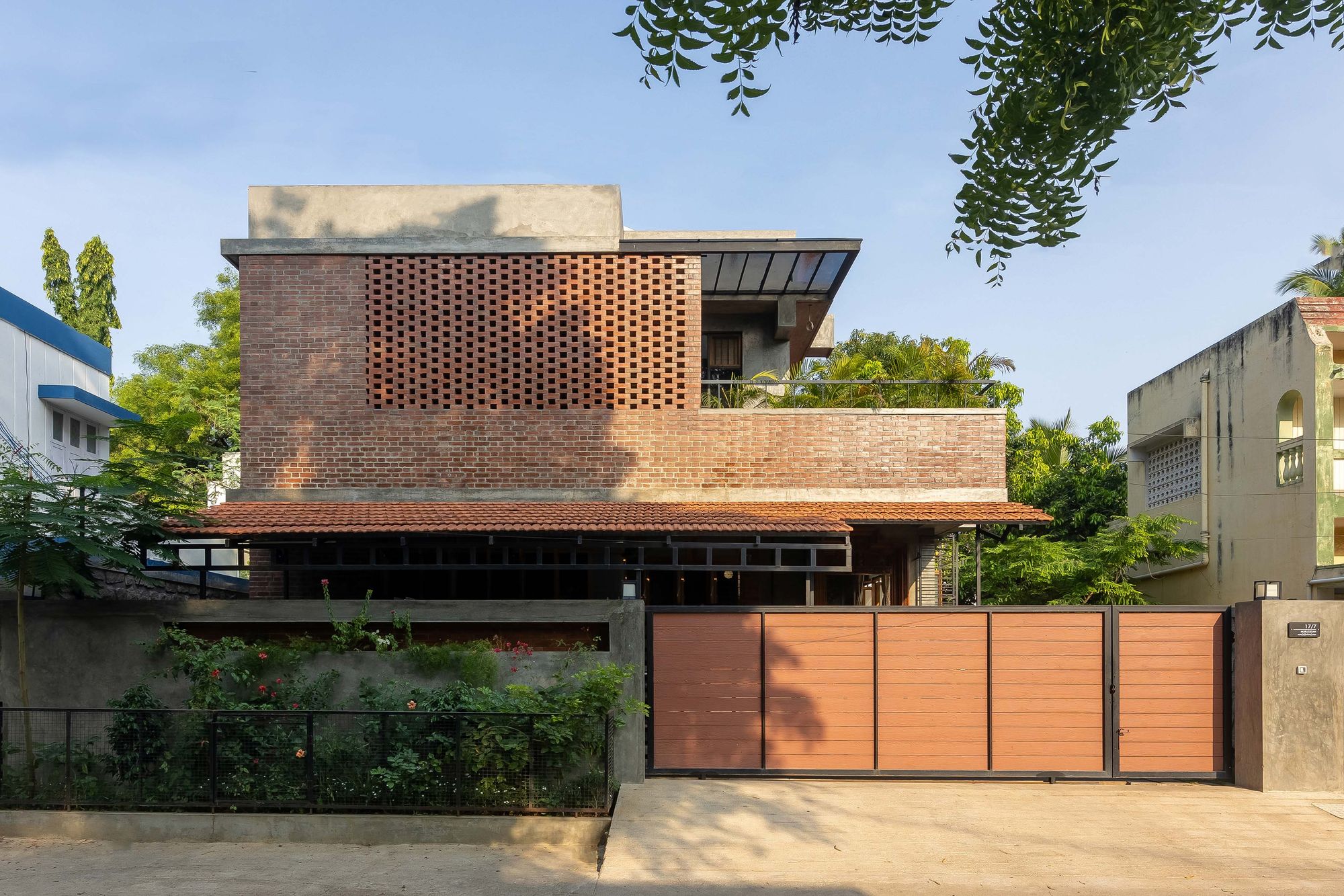 This 4,200 sq. ft. Home Corroborates with the Materials and Techniques of the Past to Curate a Warm Habitat