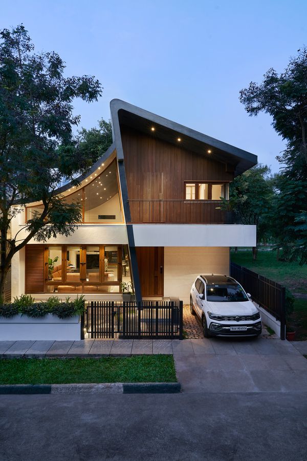 Bengaluru Architect Creates A Home Frozen In Motion With A Strikingly Tilted Wall