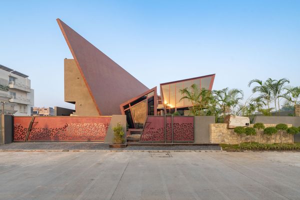 On The Outskirts Of Indore Stands A Vibrant Party House That Speaks Of Luxury