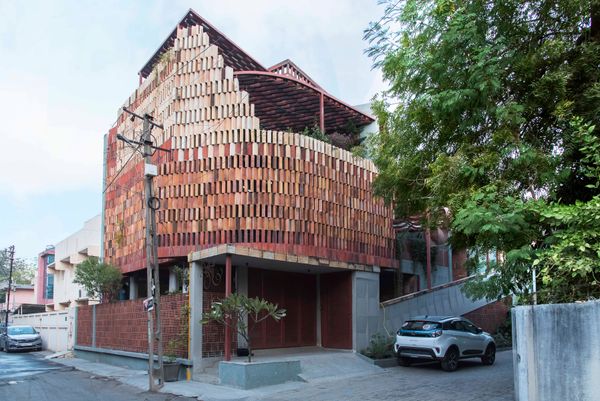 This 6,275 sq. ft. home is a Thoughtful Insertion of Sustainability in Rajkot’s Concrete Landscape