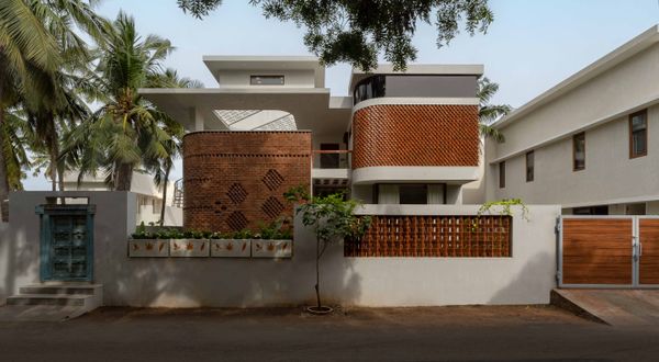 Coquetting With the Waves: A Chennai Home Writes Love Letters About Its Regional Designs