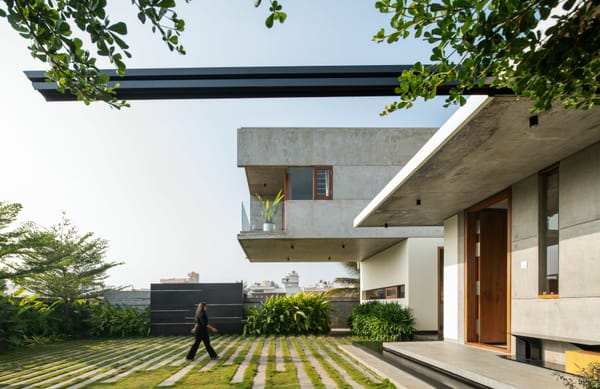 An 18-foot Cantilever Defines this Bold Bengaluru Home